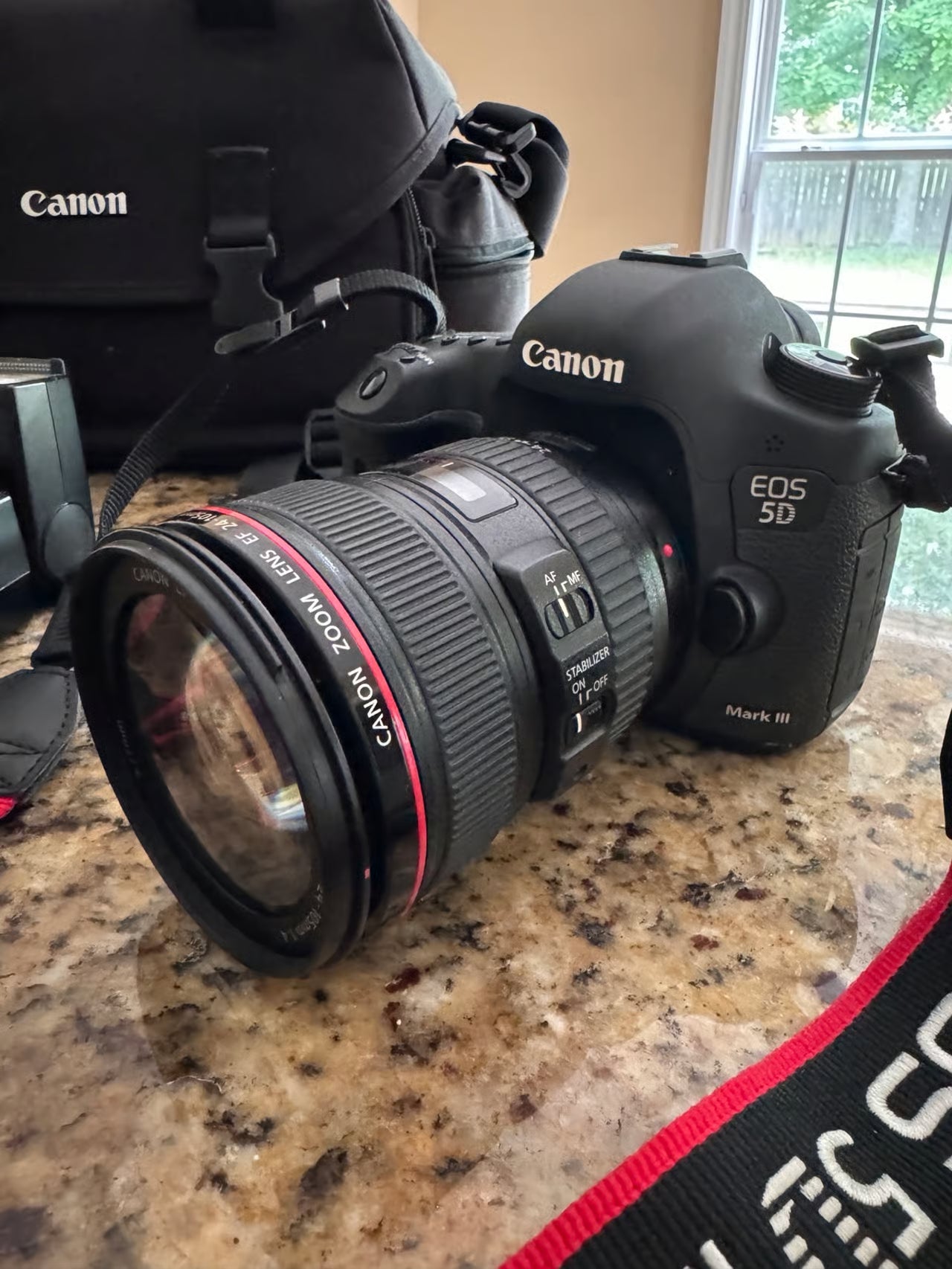 Canon EOS 5D Mark III Bundle