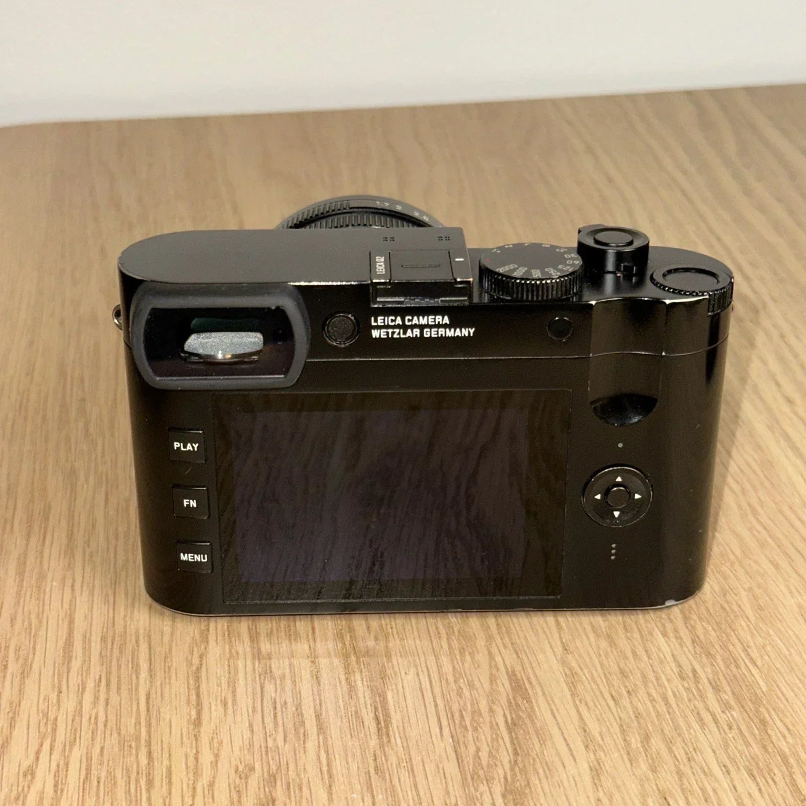 Leica Q2 47.3MP - Box, Accessories, Complete Set! - US Seller