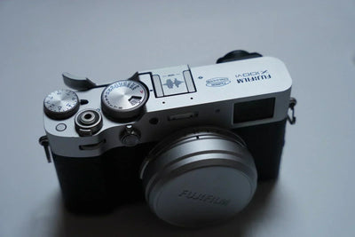 Fujifilm X100VI Silver + Box & Accessories | 23mm f/2 | Excellent Condition