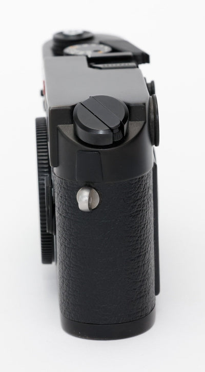 Leica M6 0.72 Black Chrome 35mm Film Rangefinder Camera Body With Box and Strap