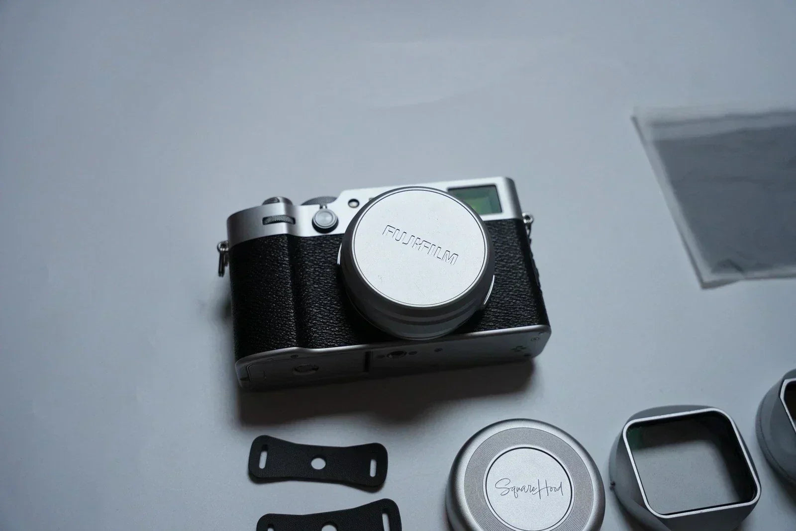 Fujifilm X100VI Silver + Box & Accessories | 23mm f/2 | Excellent Condition