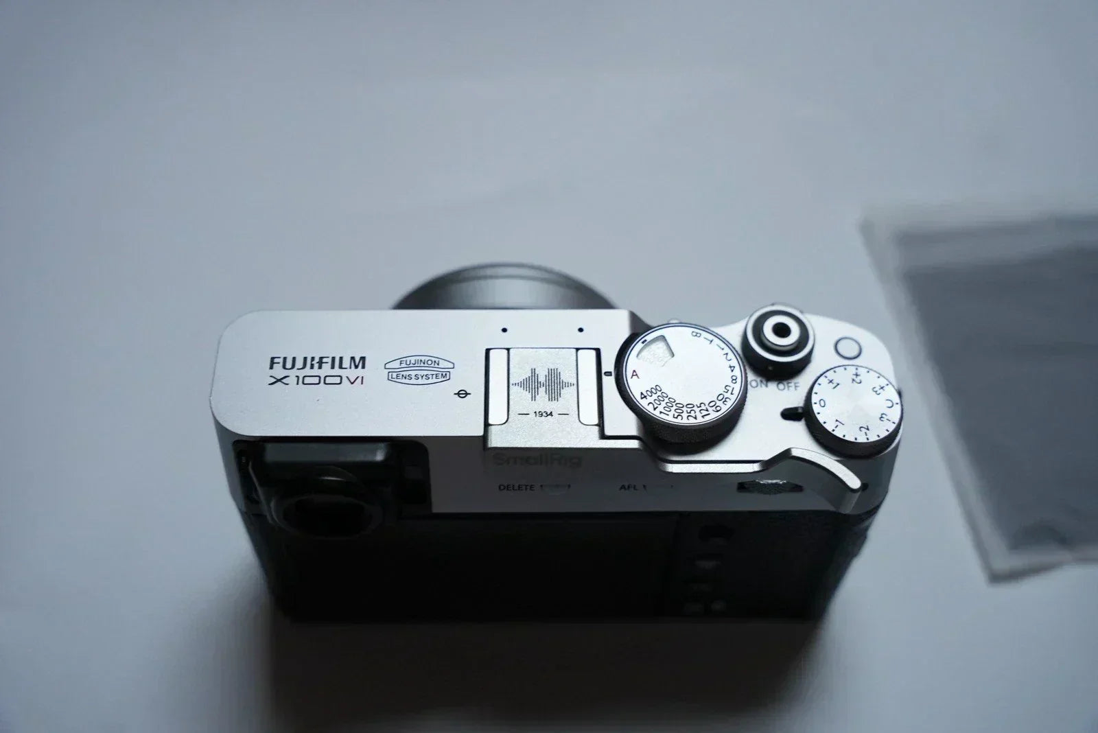 Fujifilm X100VI Silver + Box & Accessories | 23mm f/2 | Excellent Condition
