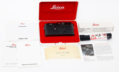Leica M6 0.72 Black Chrome 35mm Film Rangefinder Camera Body With Box and Strap