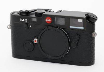 Leica M6 0.72 Black Chrome 35mm Film Rangefinder Camera Body With Box and Strap